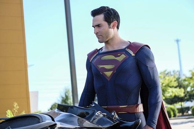 Supergirl 2.01 e 02