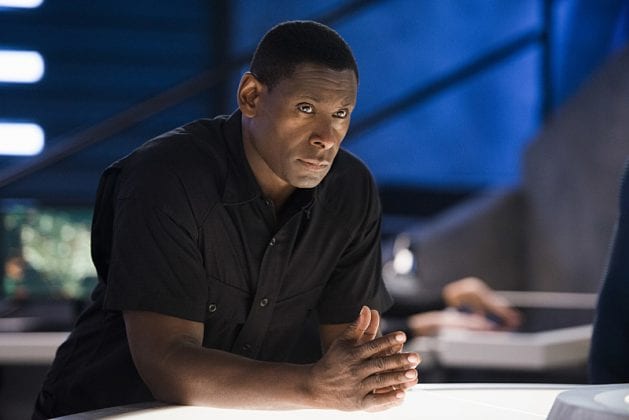 Supergirl 2.01 e 02